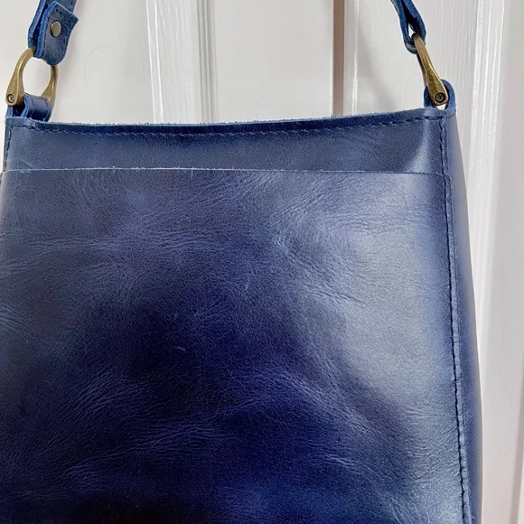 Portland Leather Modified Triangle Bag Cowboy Blue and Bifold Wallet - Picture 3 of 15